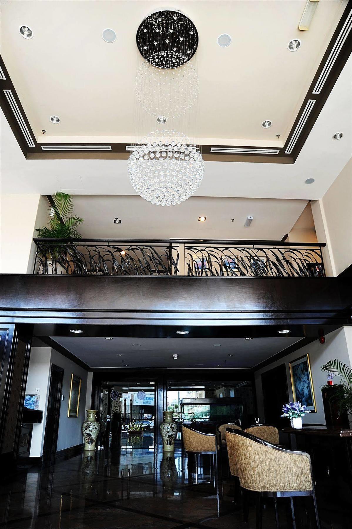 Hotel Mimosa Malacca Esterno foto