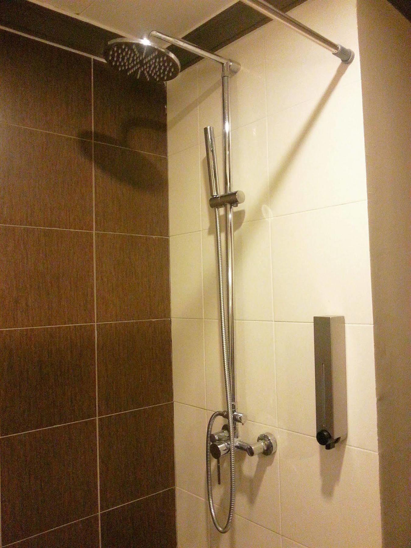 Hotel Mimosa Malacca Esterno foto