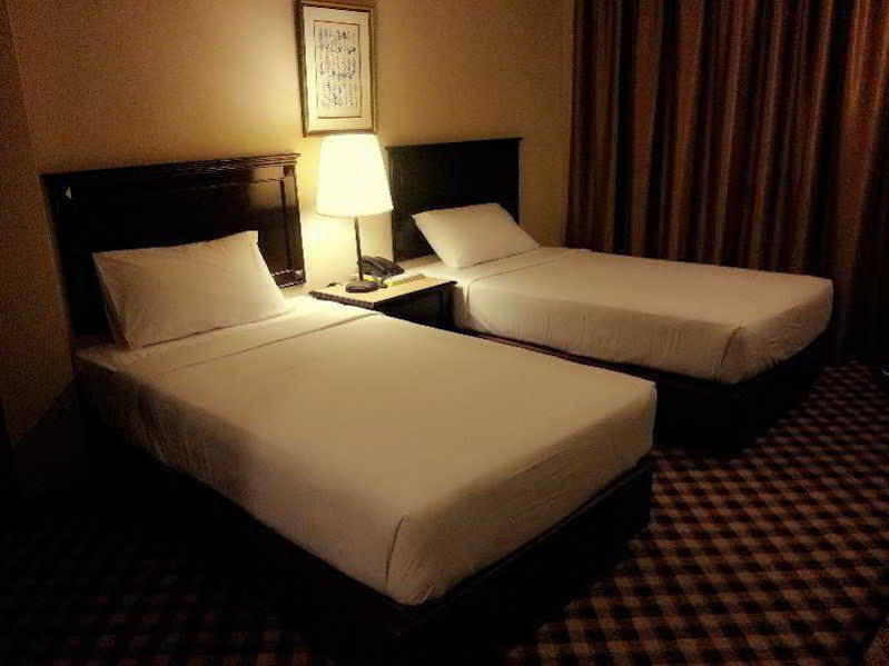Hotel Mimosa Malacca Esterno foto