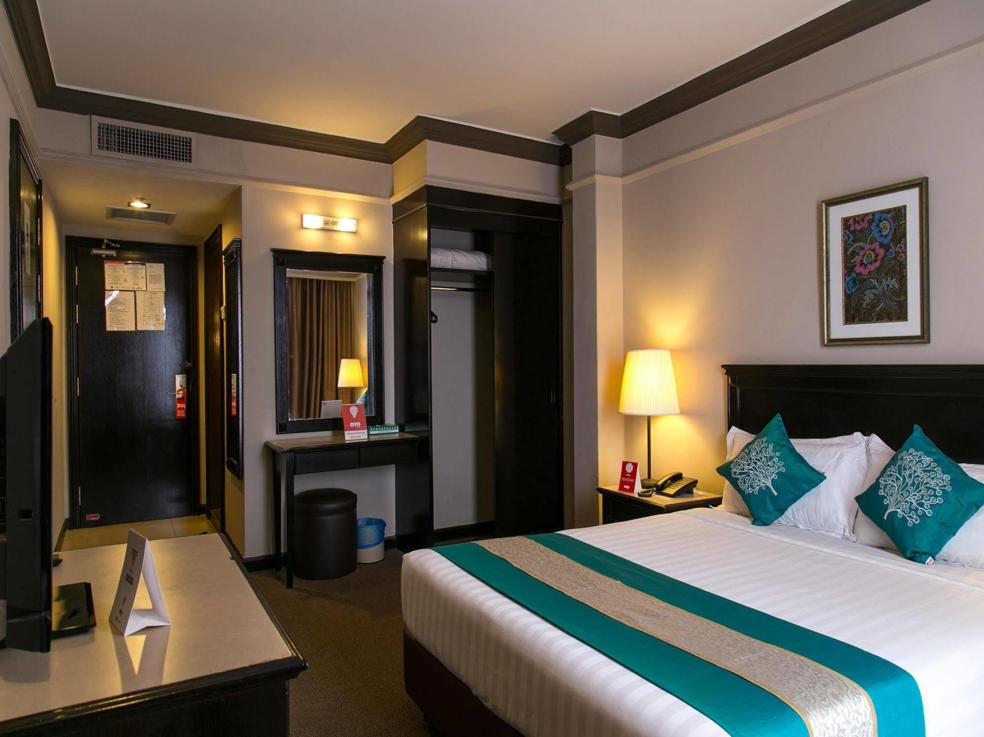 Hotel Mimosa Malacca Esterno foto