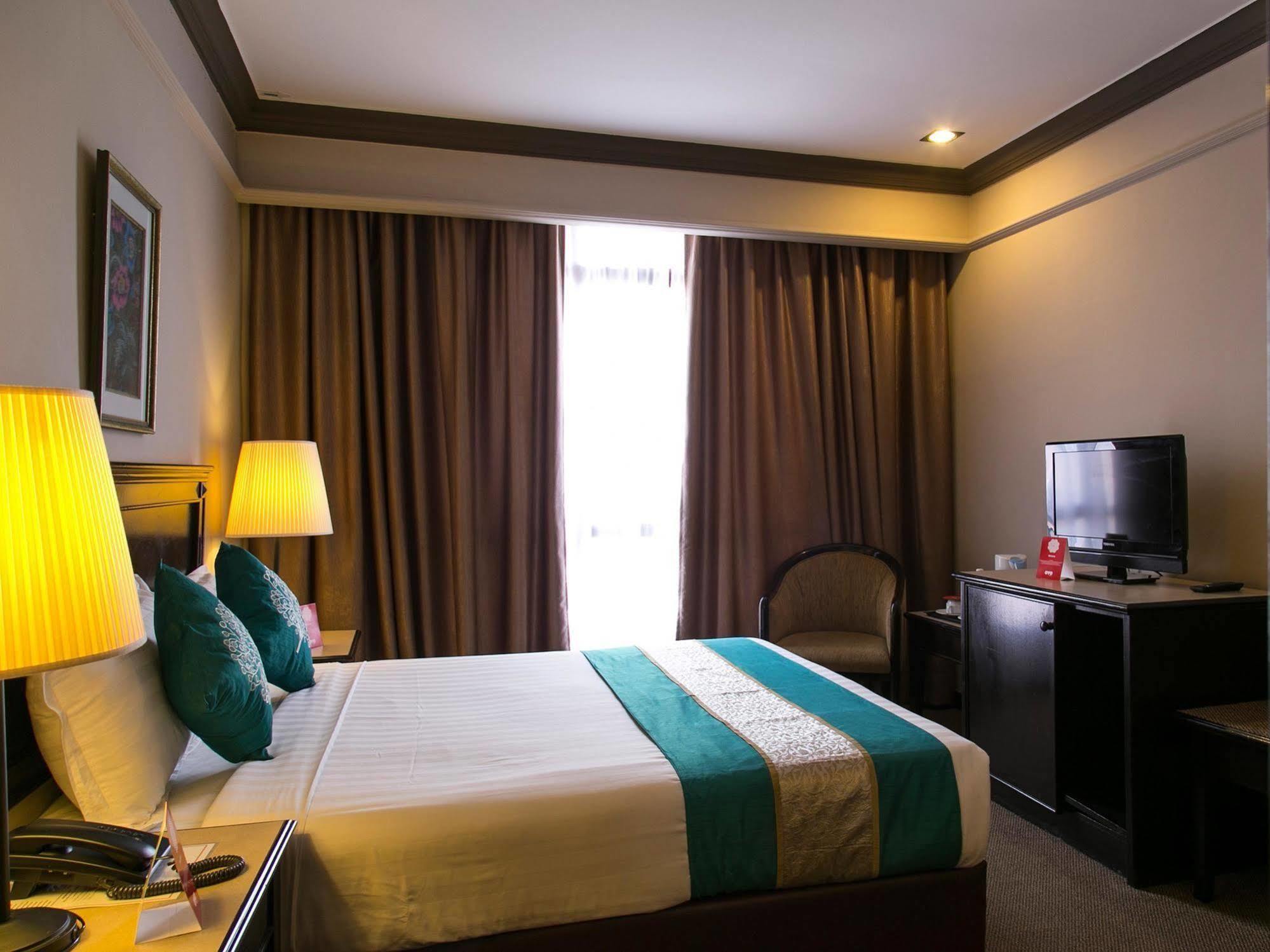 Hotel Mimosa Malacca Esterno foto